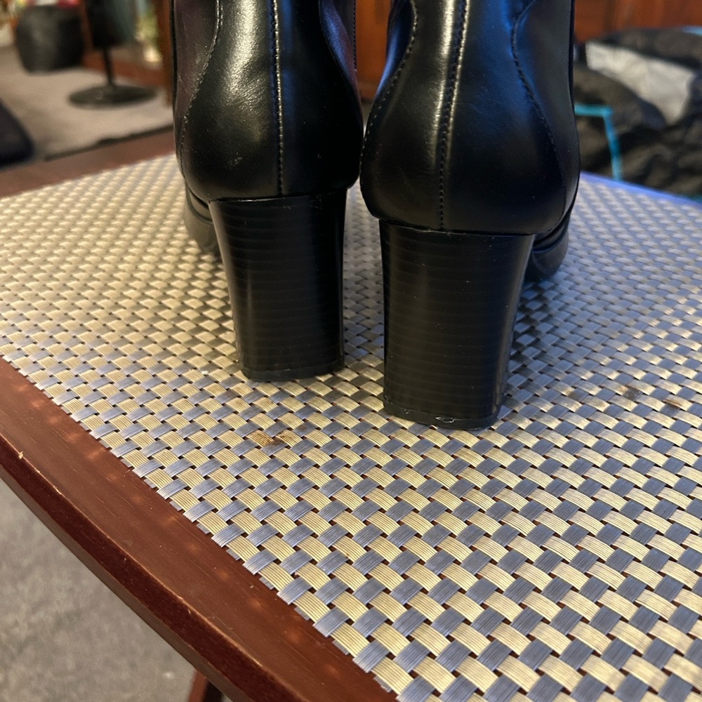 Bandolino Black Knee-High Leather Boots Size 7M- BRAND NEW WITH BOX INCLUDED - Picture 5 of 12